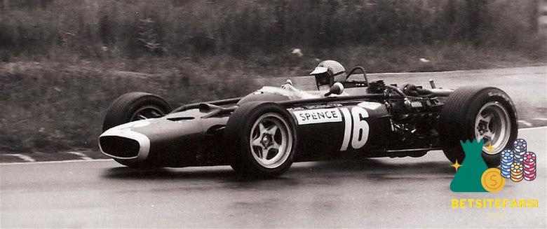 این راننده عضو کدام تیم است؟